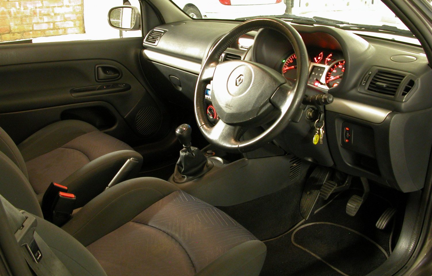 Renault Clio Ii Phase Ii Door V Hp Quickshift